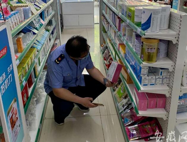 藥品陰涼柜不開電源，儲(chǔ)藏區(qū)溫度過高